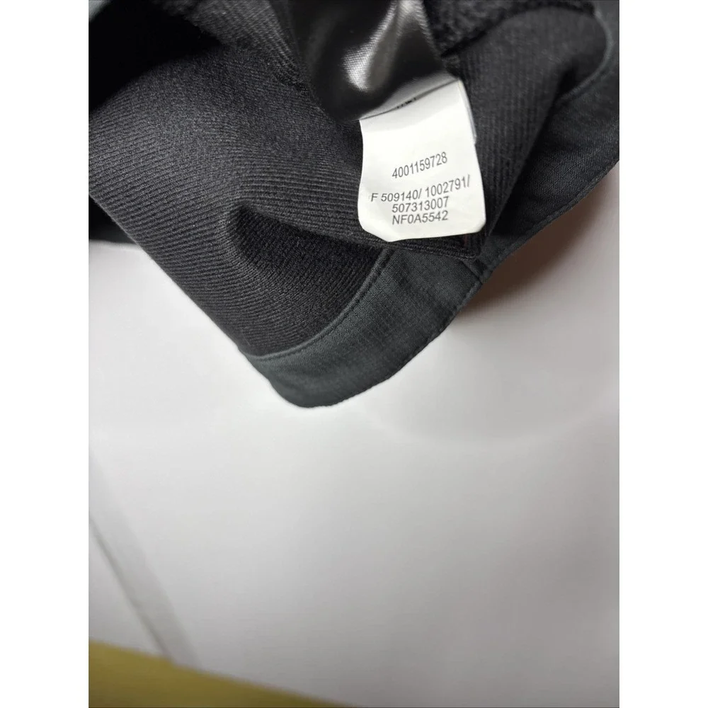 The North Face Castle Rock Soft Shell Full-Zip Vest Black & Gray XXL  logo‎